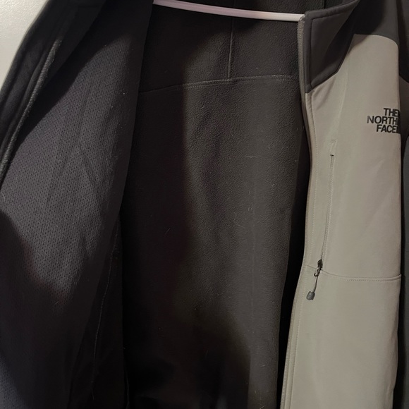 Mens Large Two-Toned Grey “The North Face” Jacket - Picture 6 of 14